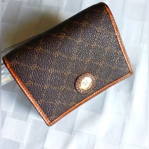 Rioni Trifold Genuine Leather Wallet
